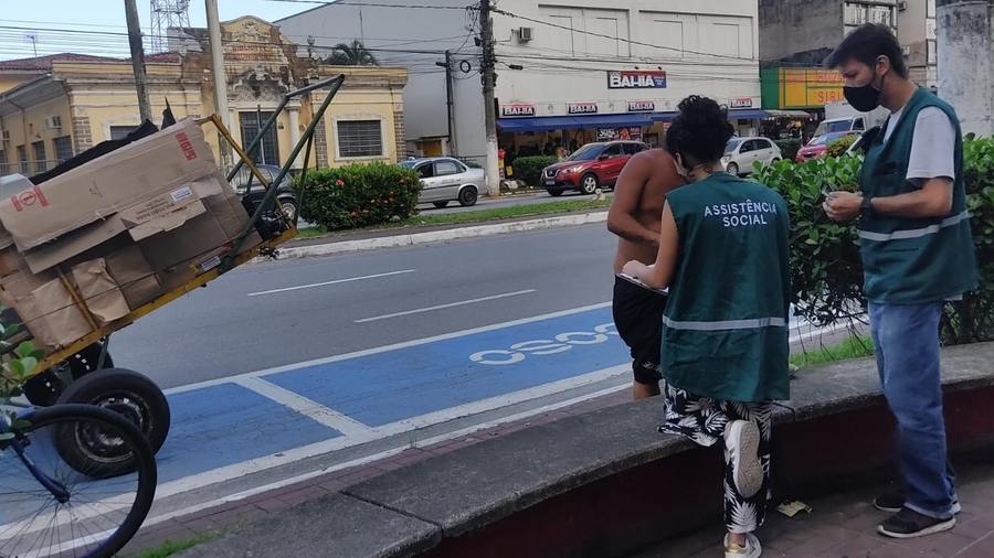 Serviço Especializado de Abordagem Social atende moradores em situação de rua na cidade de Cubatão